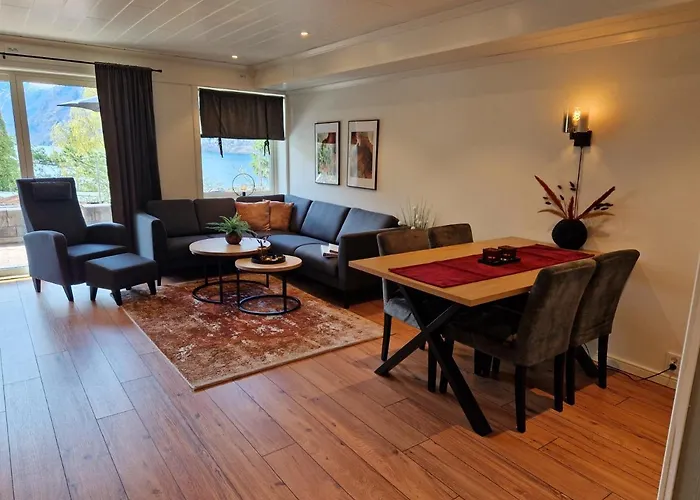 Otnes Fjordside - Large 80m2 860sqft Apartament *