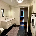 Otnes Fjordside - Large 80m2 860sqft Apartmán *