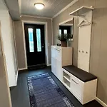 Otnes Fjordside - Large 80m2 860sqft Aurland